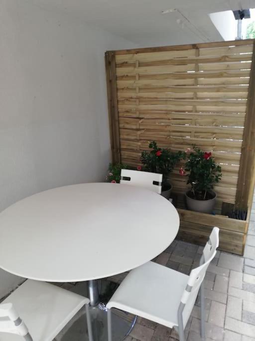 Avec Terrasse Entre Vignes, Balades, Alsace Apartment Guebwiller